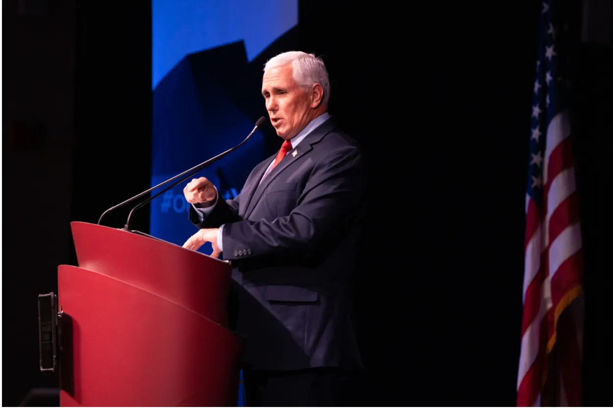 Stanford Students React to Pence Speech With Disgust and Disrespect