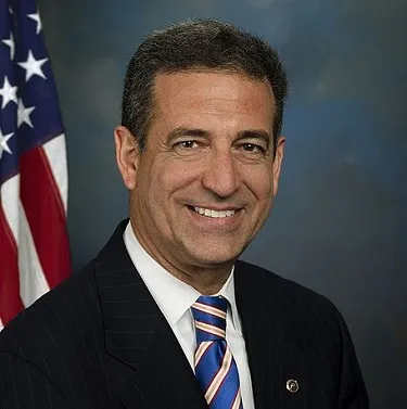 Stanford Hosts former Wisconsin Senator Russ Feingold